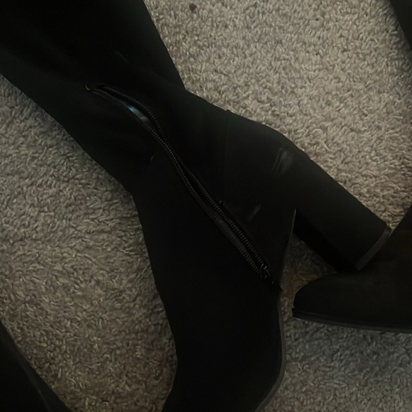 Over the knee black suede boots - Picture 2 of 8